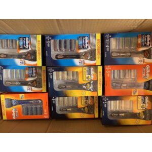 Set dao cạo râu Gillette Fusion 5 lưỡi kép ( 1 thân + 6 đầu thay) - Hàng Nhật nội địa