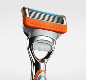 Set 4 lưỡi dao cạo râu Gillette Fusion Nhật Bản 5 lưỡi kép ( vàng) - Hàng Nhật nội địa