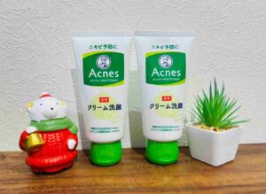 Sữa rửa mặt trị mụn, trứng cá Acnes Nhật Bản 130g