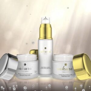 BỘ SẢN PHẨM DƯỠNG TRẮNG PHỤC HỒI LÀM KHỎE DA SAKURA WHITENING