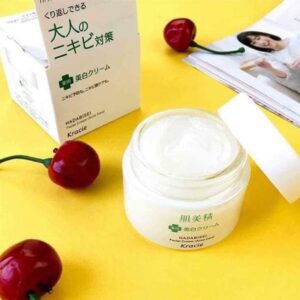 Kem dưỡng da trị mụn Kracie Hadabisei Facial Cream 50g