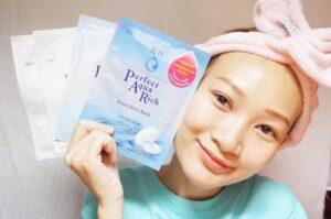 Mặt nạ dưỡng ẩm sáng mịn Senka Pefect aqua Rich Mask Luninous Moist